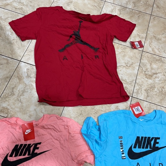 All three brand new with tag size large I purchase from Footlocker - Picture 5 of 5